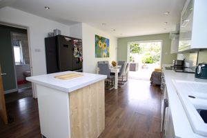 Kitchen/Diner- click for photo gallery